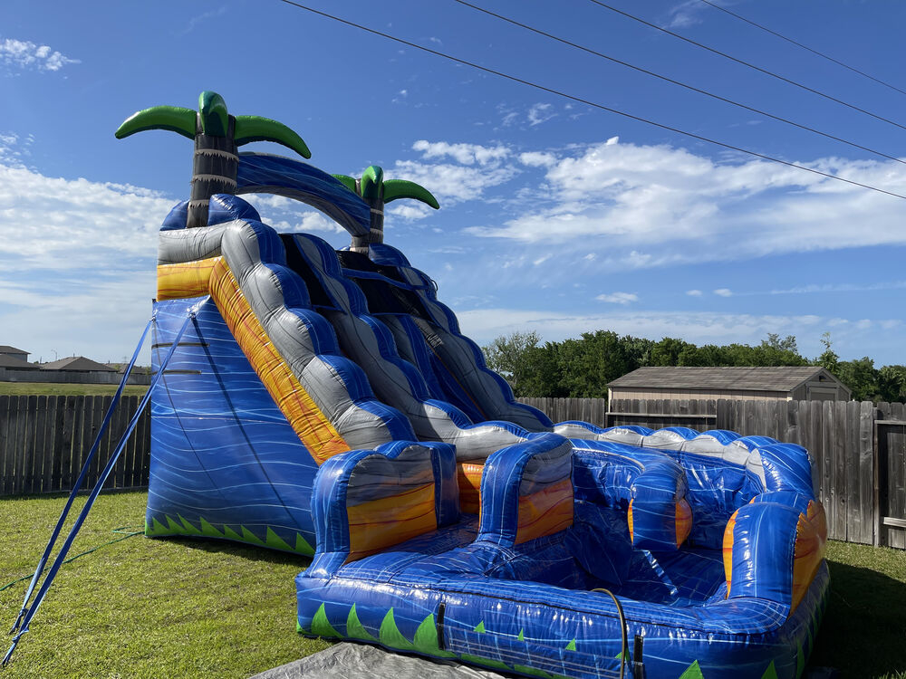 double-curve-crusher-waterslide-3