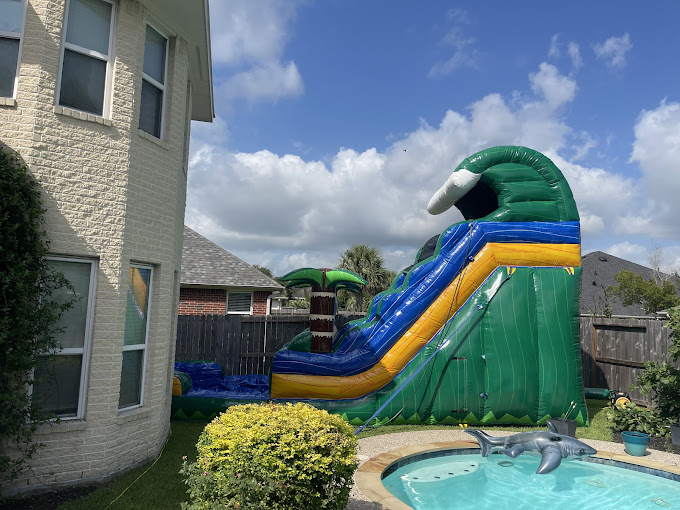 green-emerald-water-slide-1